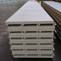 100mm PU夹芯屋面板，背面为防腐铝纸